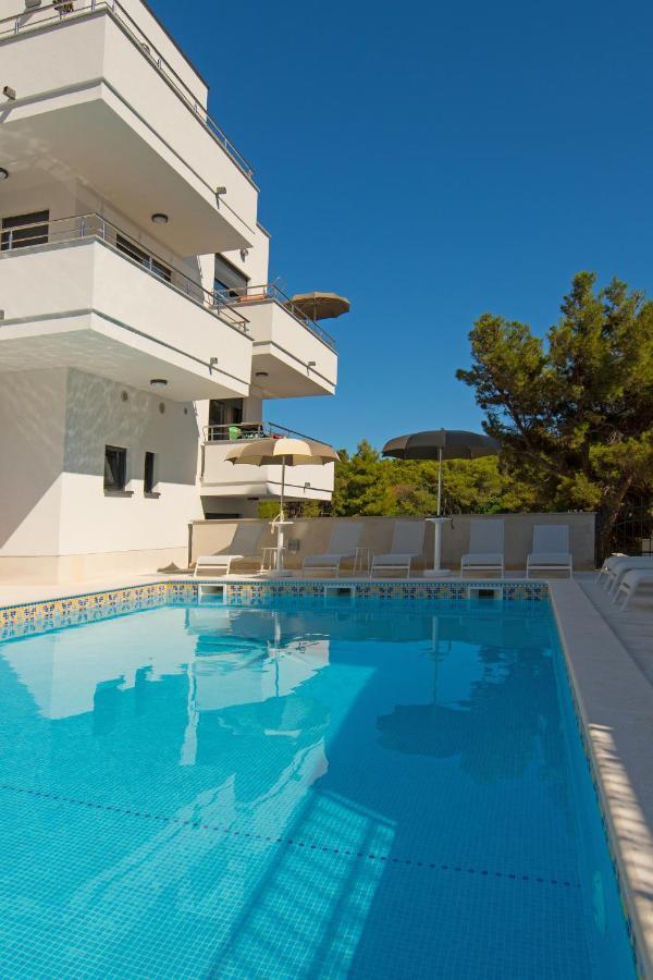Aparthotel Punta Blu - Pool & Spa Премантура Экстерьер фото